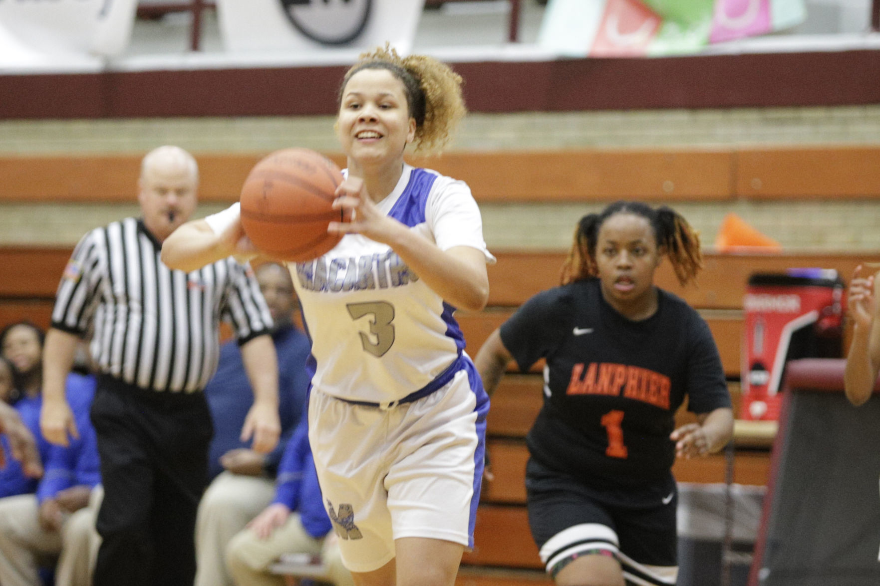 GALLERY-MacArthur-sectional-semis-006-022620.JPG